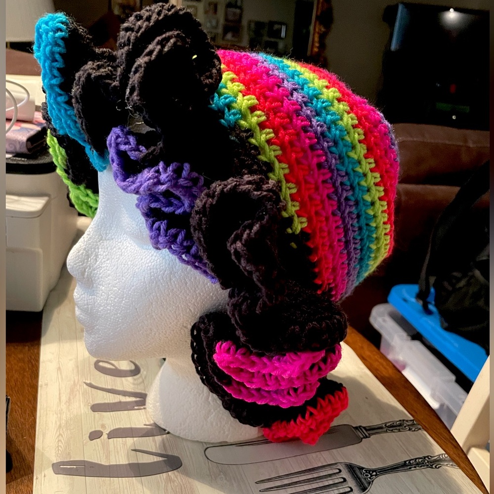 Ruffle hat